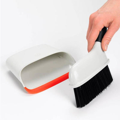Set Escobilla y Pala Compacta Oxo